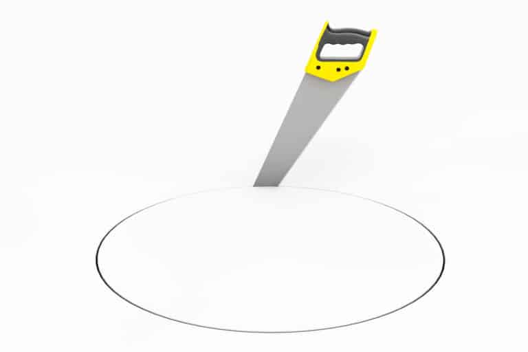 A Quick Guide to Cutting a Circle in Wood