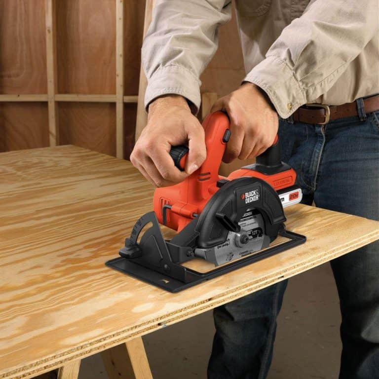 Review: Black and Decker Lithium-Ion Circular Saw