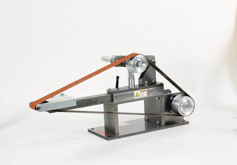 The 7 Best Belt Grinders for Knife Making: A Guide for Beginner Smiths