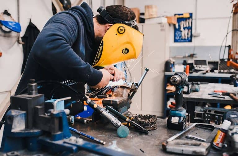 Reciprocating Saw vs Jigsaw: Which Should You Buy?