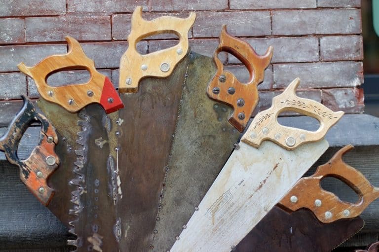 Best Hand Saw Reviews and Buying Guide
